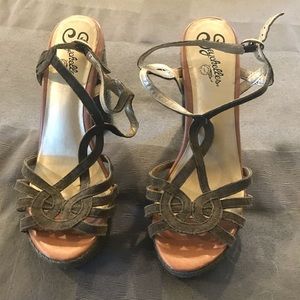 Seychelles platform sandals